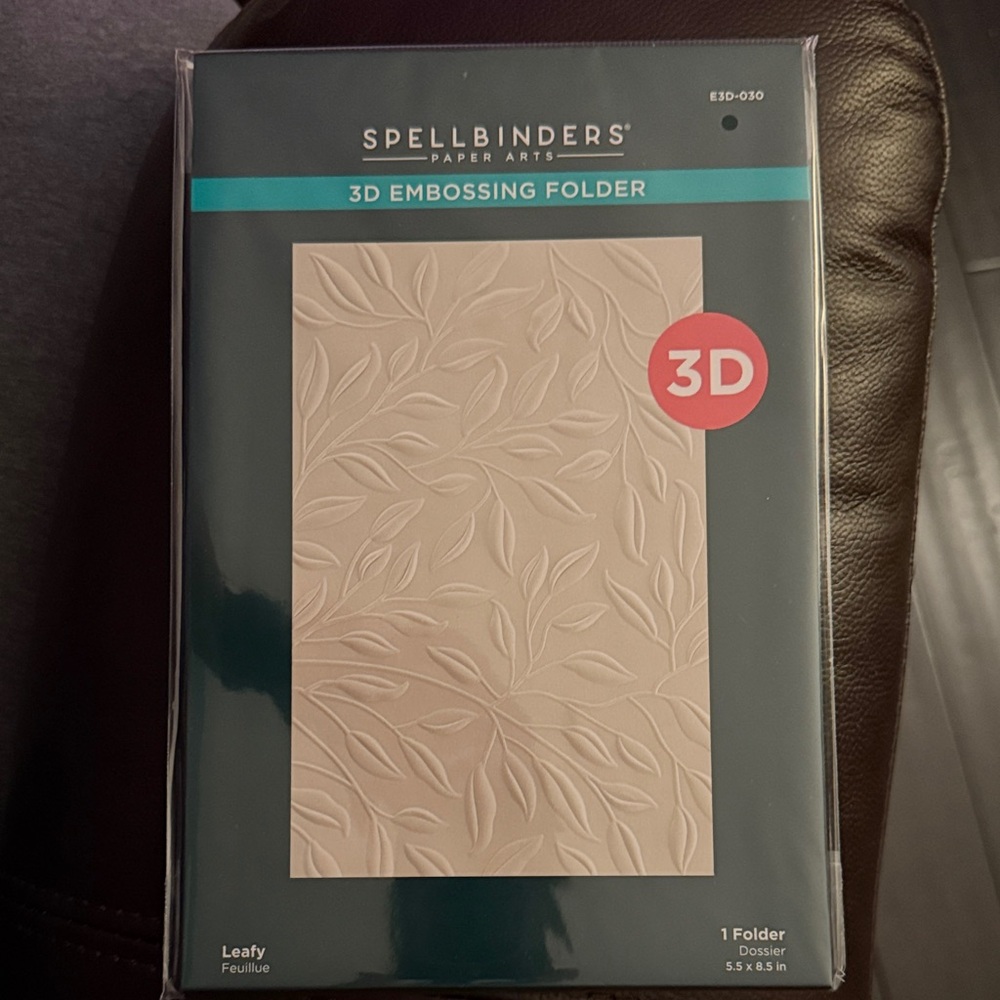 Spellbinders 3D Embossing Folder - Leafy Design